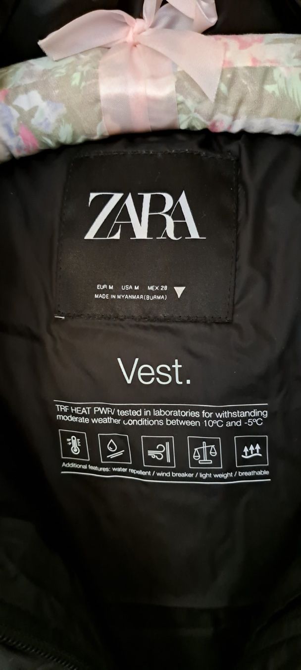 Zara Giacche: Doudoune sans manches "Zara" noire à capuche, taille M – Nuovo (secondo la descrizione) da Meyrin venduto da gazon02 3