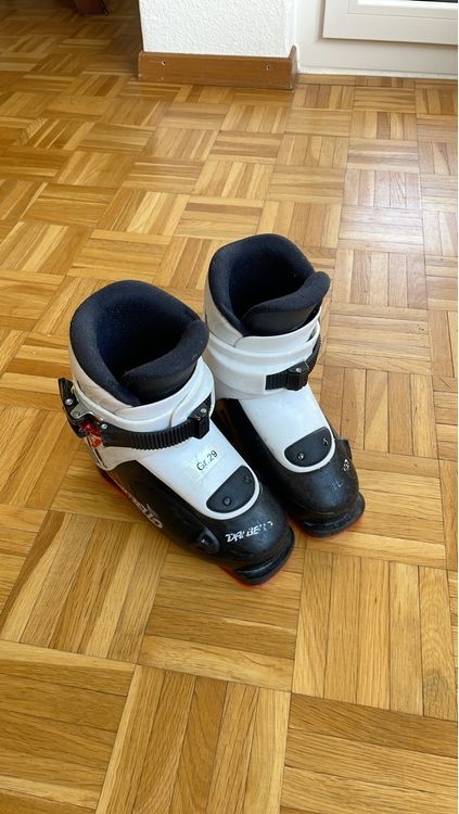 Chaussures garçon: Dalbello Skischuhe Grösse 22,5 Occasion – D'occasion à Uznach par jiri.prasil