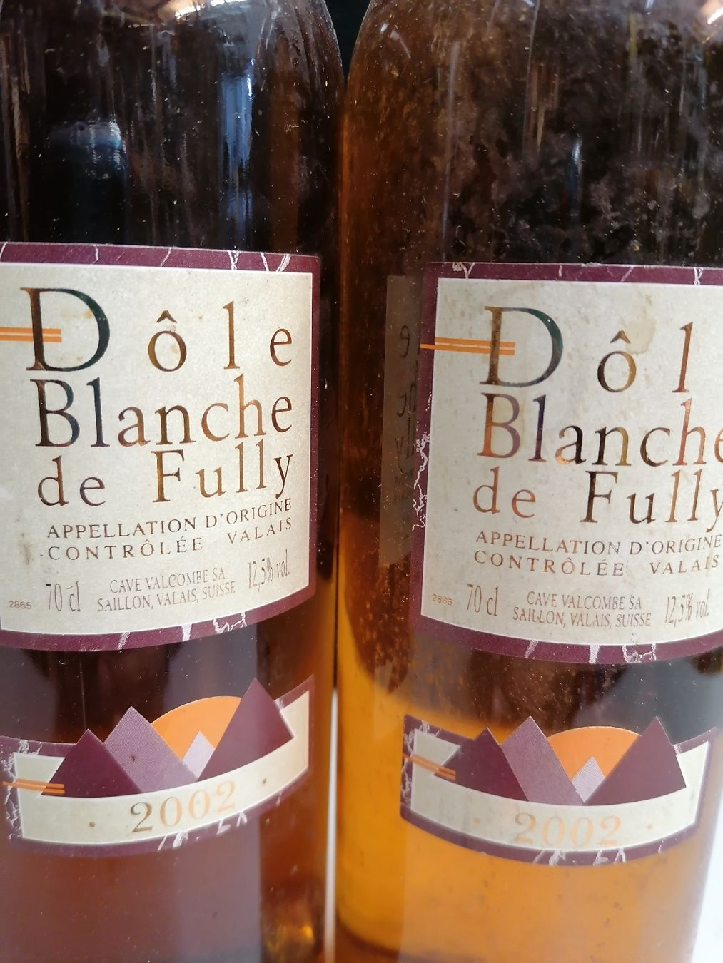 Vino: 2 BOUTEILLES DÔLE BLANCHE DE FULLY 2002 – Nuovo (secondo la descrizione) da Genève venduto da Leboucheoreilles 5