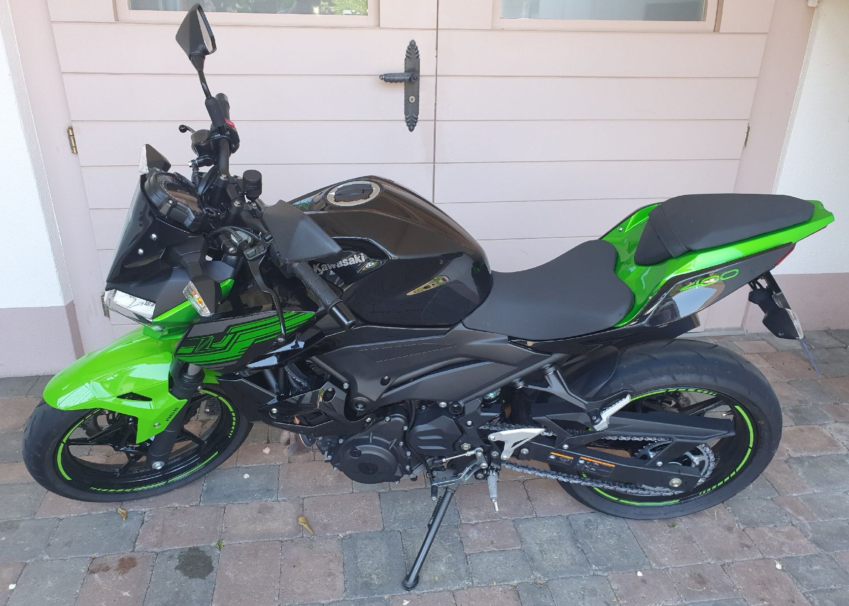 Kawasaki Strasse: Kawasaki Z400 – Gebraucht aus Büsserach von tkk_bfw7