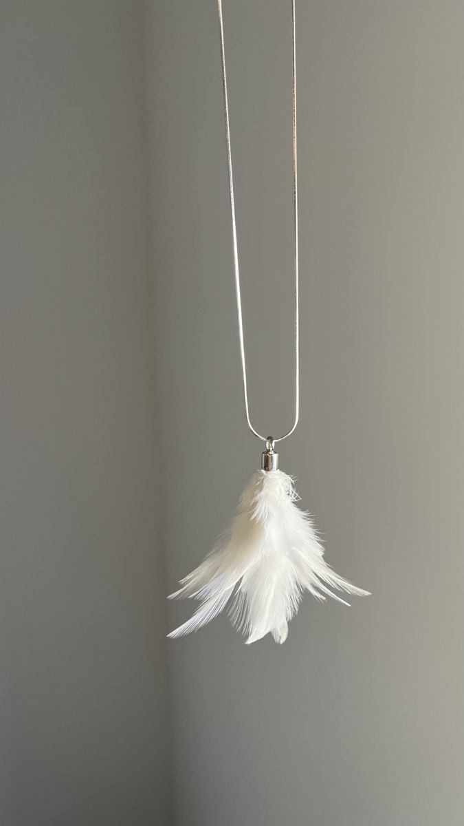 Catenine: Collana con ciondolo piuma bianca argento – Usato da Lugano venduto da yul_fhg2