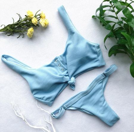 Neues Bikini in Hellblau Gr S