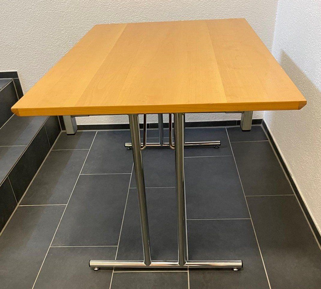 Tavoli: Gastro-Tisch – Usato da St. Gallen venduto da Dachs330 2