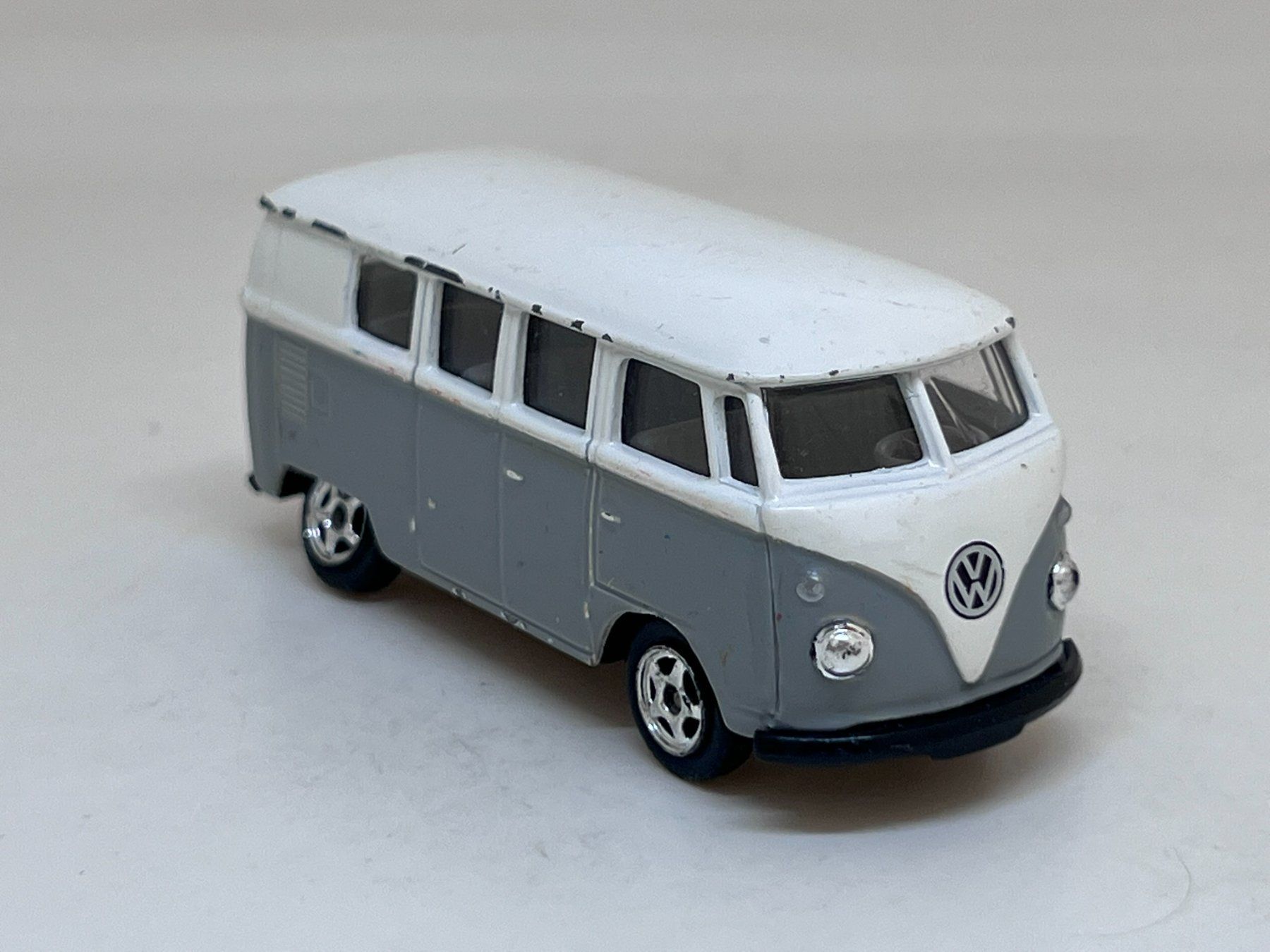 Welly Voitures modèles: Welly VW Microbus #270 – D'occasion à Wildegg par LaaBoutique