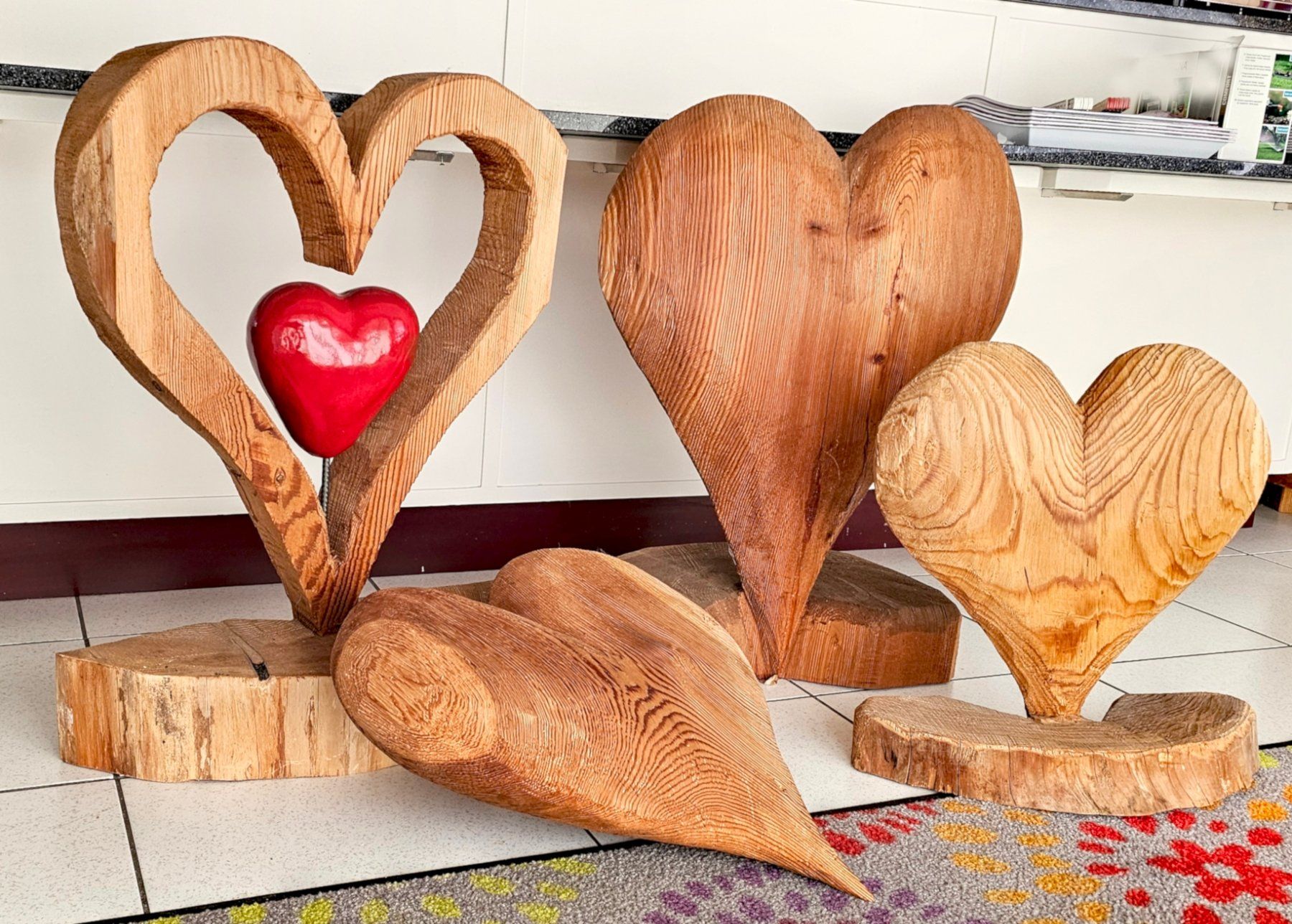 Tutte le decorazioni: Herzen aus Holz – Usato da Walenstadt venduto da pedroju-1 1