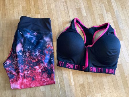 Sport Set Gr. M: Leggings & BH mit Front-Reissverschluss!