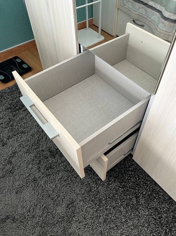 Armadi: Kleiderschrank 3-Türig – Usato da Felben-Wellhausen venduto da PeriFel 3