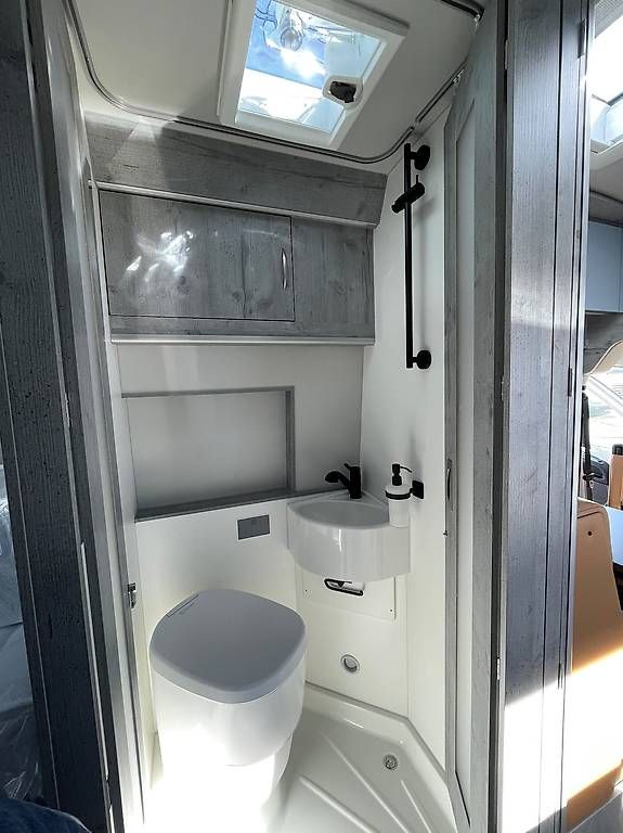 Veicoli da campeggio: La Strada Avanti EB – Usato da Langenthal venduto da Reisemobil01 7