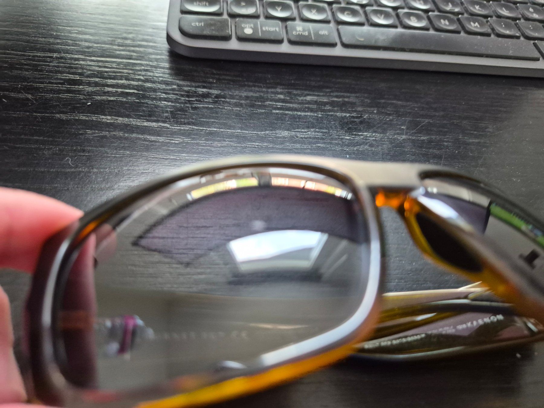 Occhiali & Lenti: Kaenon Burnet FC Sunglasses – Usato da Zürich venduto da Frank-52 6