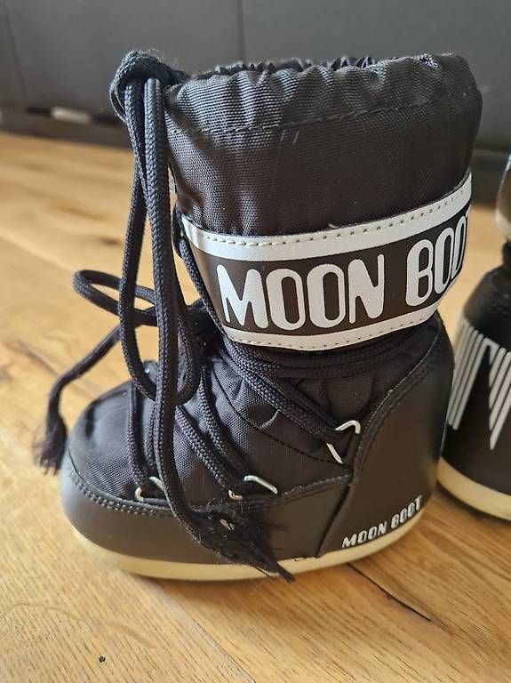 Scarpe per ragazzi: Moon Boot 23-26 – Usato da Davos Platz venduto da Tuomo1988 1