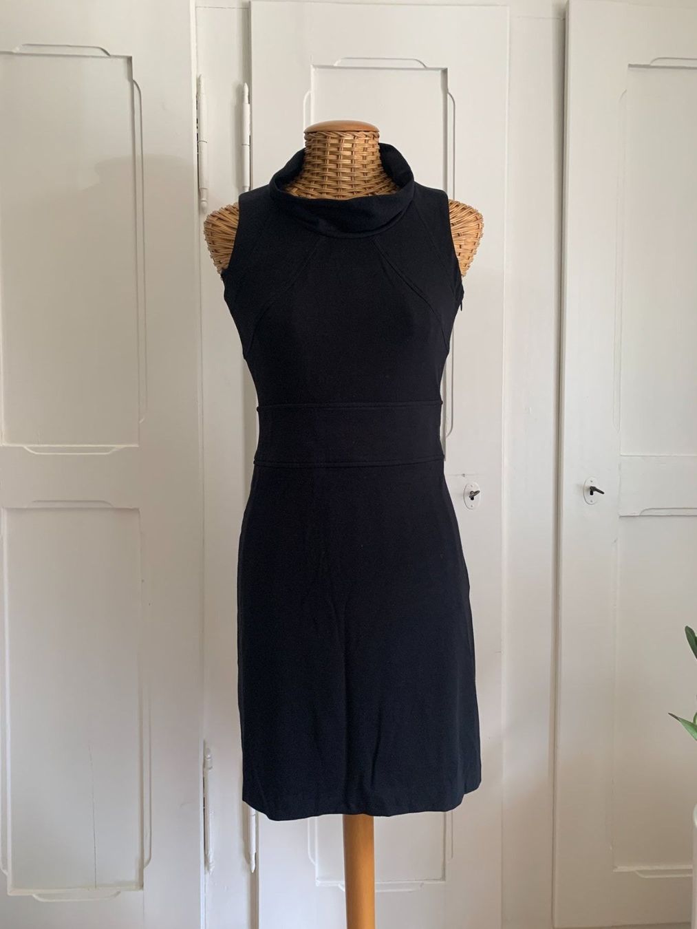 Robes: FFC - Kleid schwarz 34 – D'occasion à Zürich par Diazaio