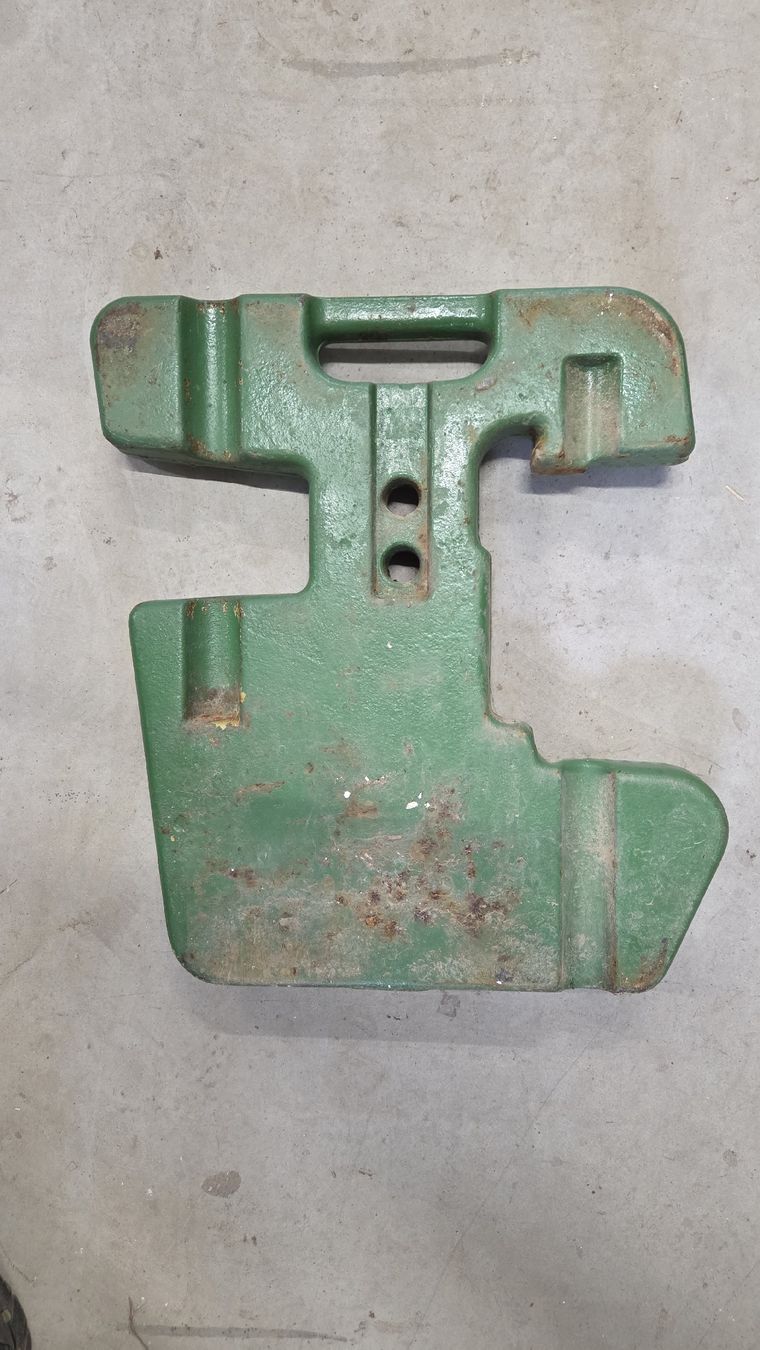 John Deere Trattori: John Deere Koffergewicht – Usato da Kirchlindach venduto da Rainer_Zufall_3 1