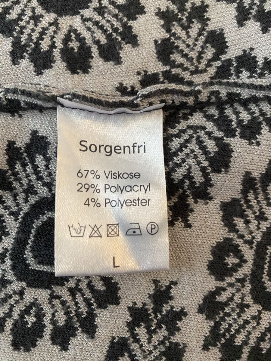 Sorgenfri Cappotti: Strickmantel von Sorgenfri – Usato da Bern venduto da Emaxxx 4