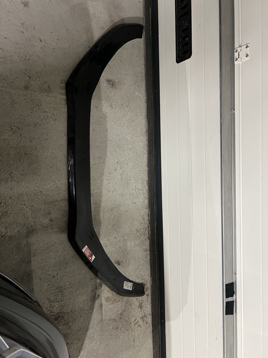 Audi Toutes les pièces auto: Lame Maxton Audi S4 B8 – Neuf avec emballage d'origine à Cottens FR par daw_c9kl