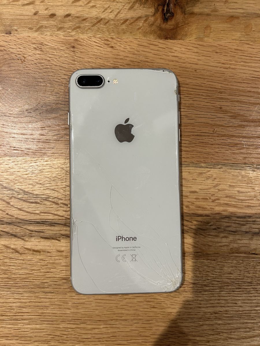 Apple Handys / Smartphones: APPLE IPHONE 8 Plus – Gebraucht aus Guttannen von E1892 3