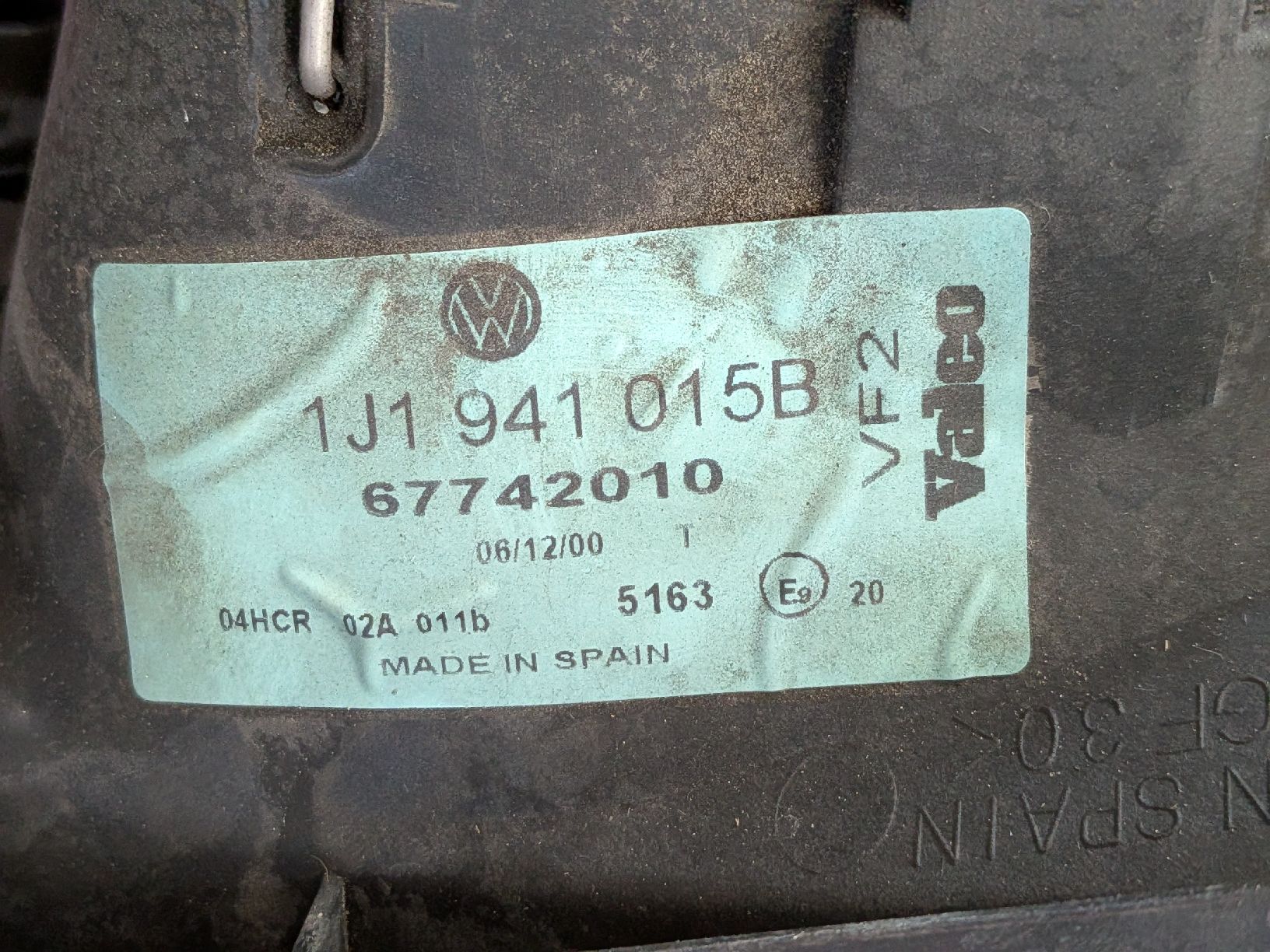 Valeo Scheinwerfer: VW Golf 4 Scheinwerfer paar Valeo – Gebraucht aus Wangen-Brüttisellen von Ericaebi 2