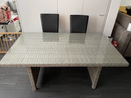 Rattan-Tisch mit Glas (abnehmbar) ohne Stühle!