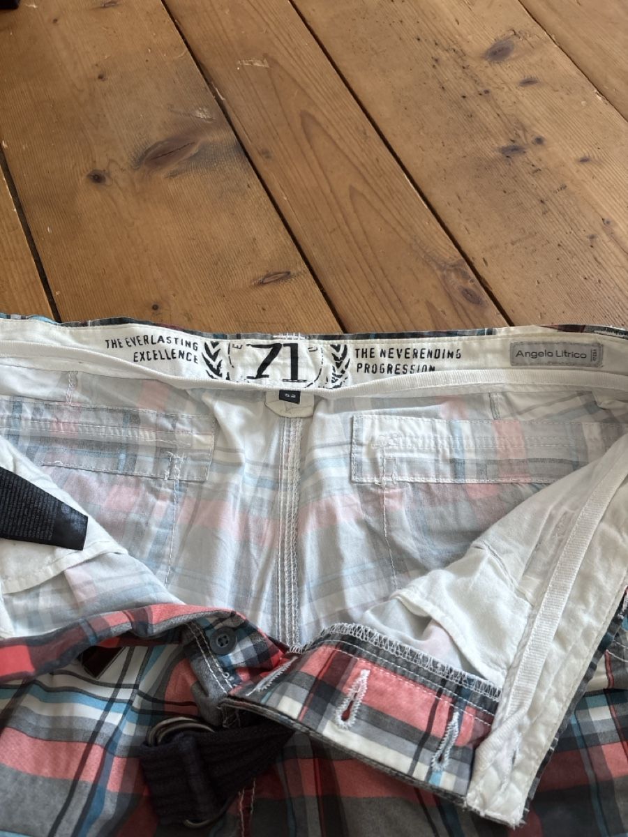 C&A Pantaloni: Coole Karoshorts von Angelo, Gr. 52 – Usato da Münchwilen TG venduto da BBJO 3