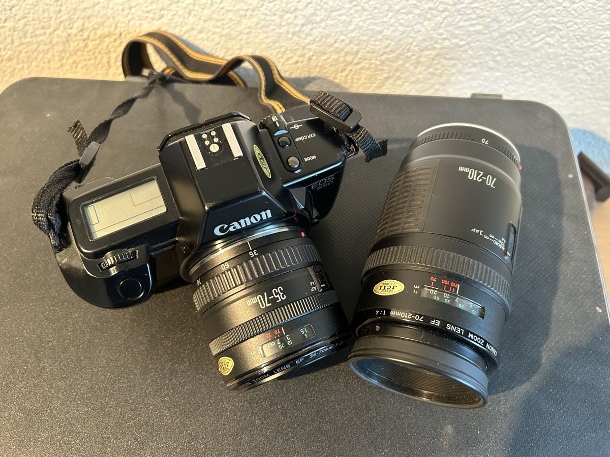 Canon Fotocamera: Canon EOS 650 Analog m. Objektiven 35-70+ 70-210mm – Usato da Urtenen-Schönbühl venduto da tulpenschein 3