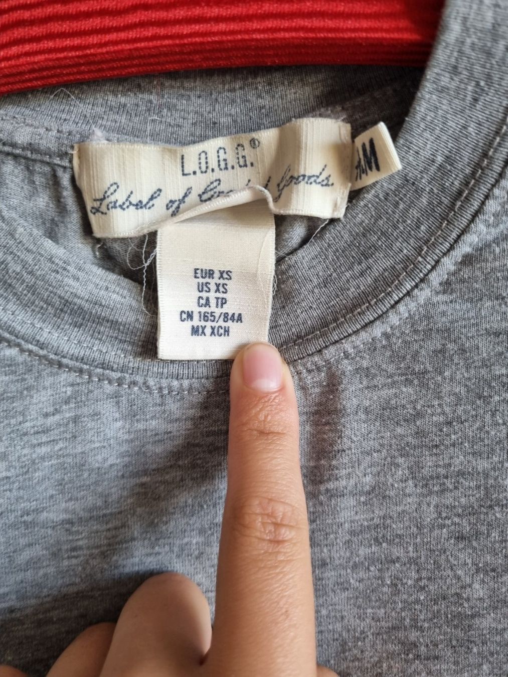 H&M T-Shirts: Grey NASA T-Shirt – Gebraucht aus Rüti ZH von irima_vanya 2