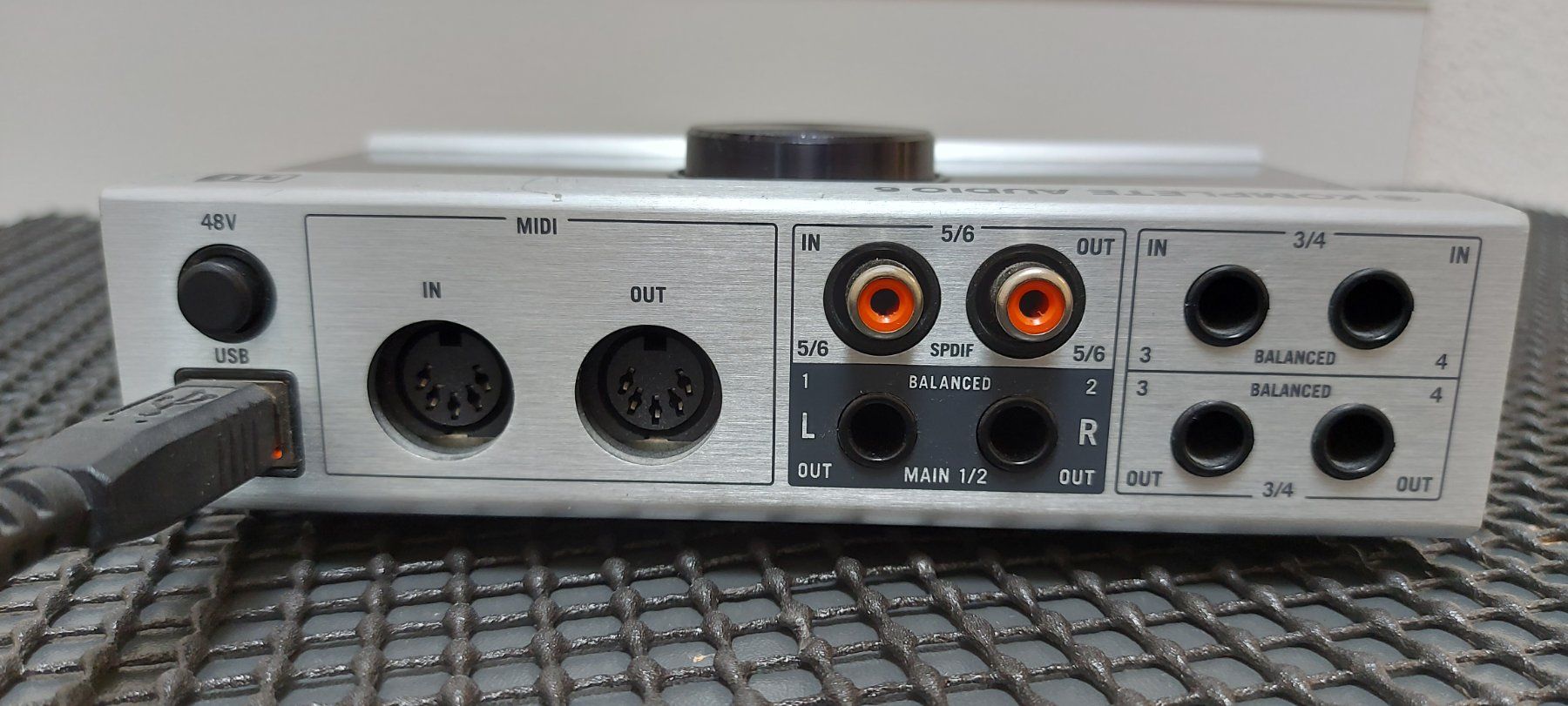 Attrezzatura per studi di registrazione: Native Instruments Komplete Audio 6 USB-Audiointerface – Nuovo (secondo la descrizione) da Glattbrugg venduto da Swissmusik 3