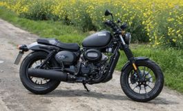 Hyosung Aquila Bobber - naked bike 125ccm! 
