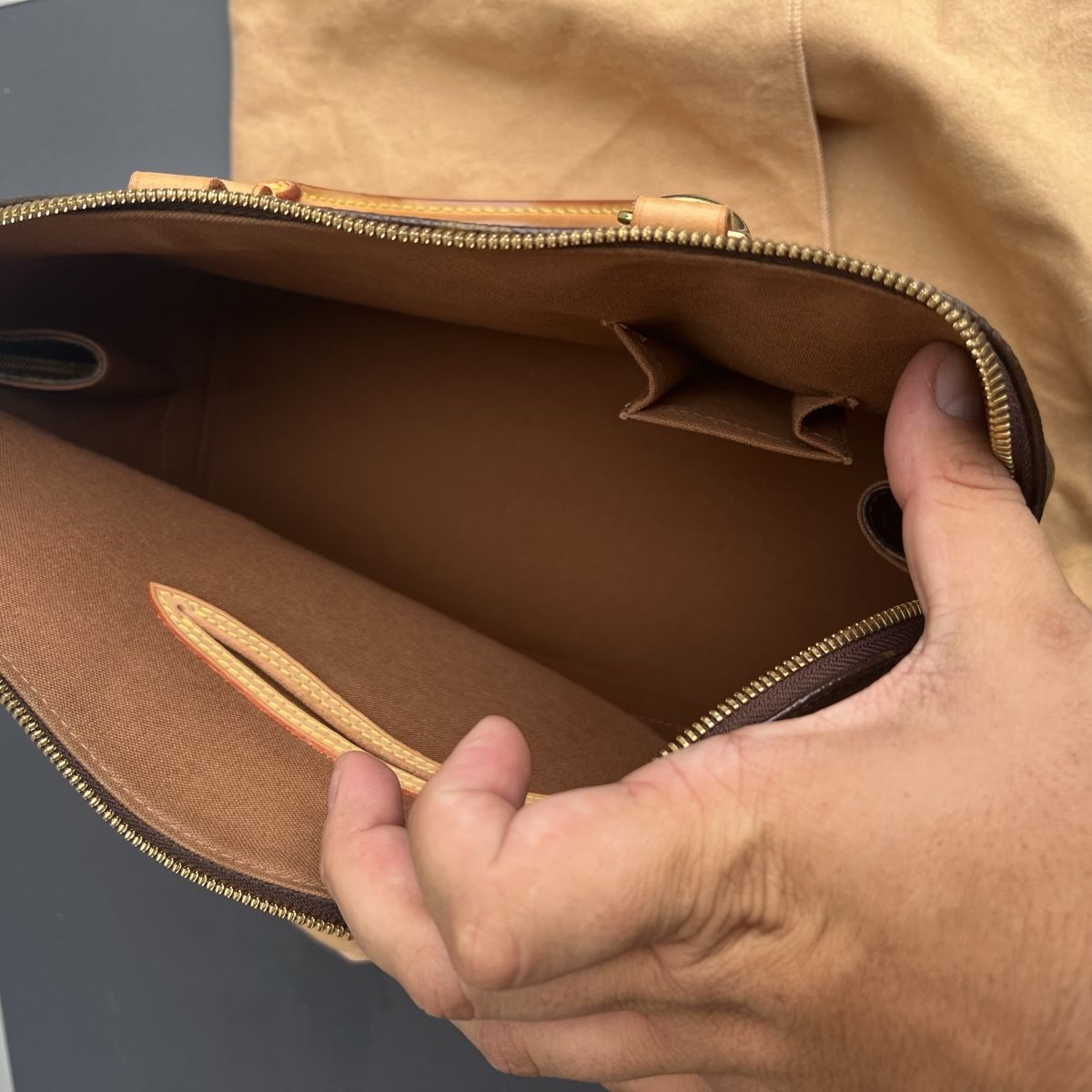 Louis Vuitton Sacs: Wunderschöne klassische Louis Vuitton Tasche  – D'occasion à Wil SG par Cristiano02062017 4