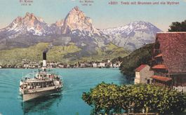 Treib (SZ) Vierwaldstättersee mit Brunnen Dampfschiff