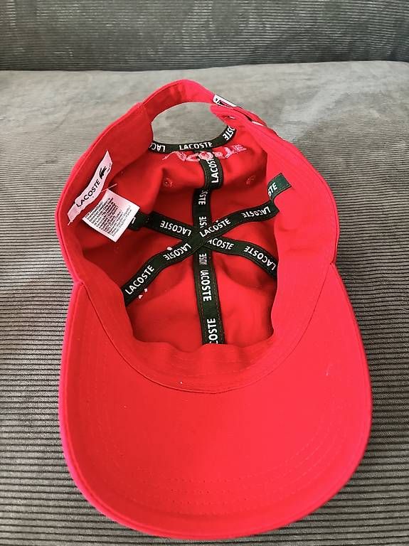 Copricapi, berretti & cappellini: Lacoste Cap – Usato da Ennetbaden venduto da julija. 1