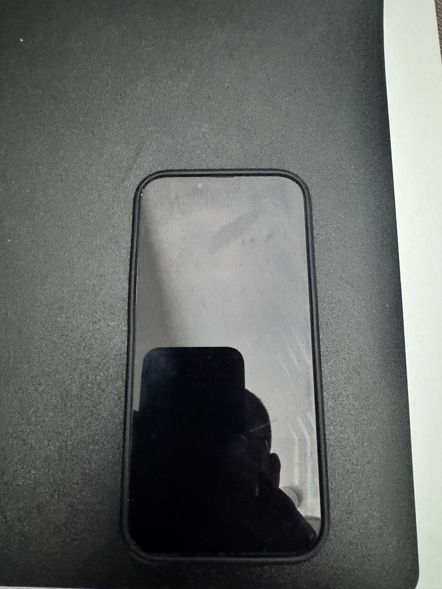 Apple Telefoni cellulari / Smartphones: IPhone 13 – Usato da Russikon venduto da aar_j9pm