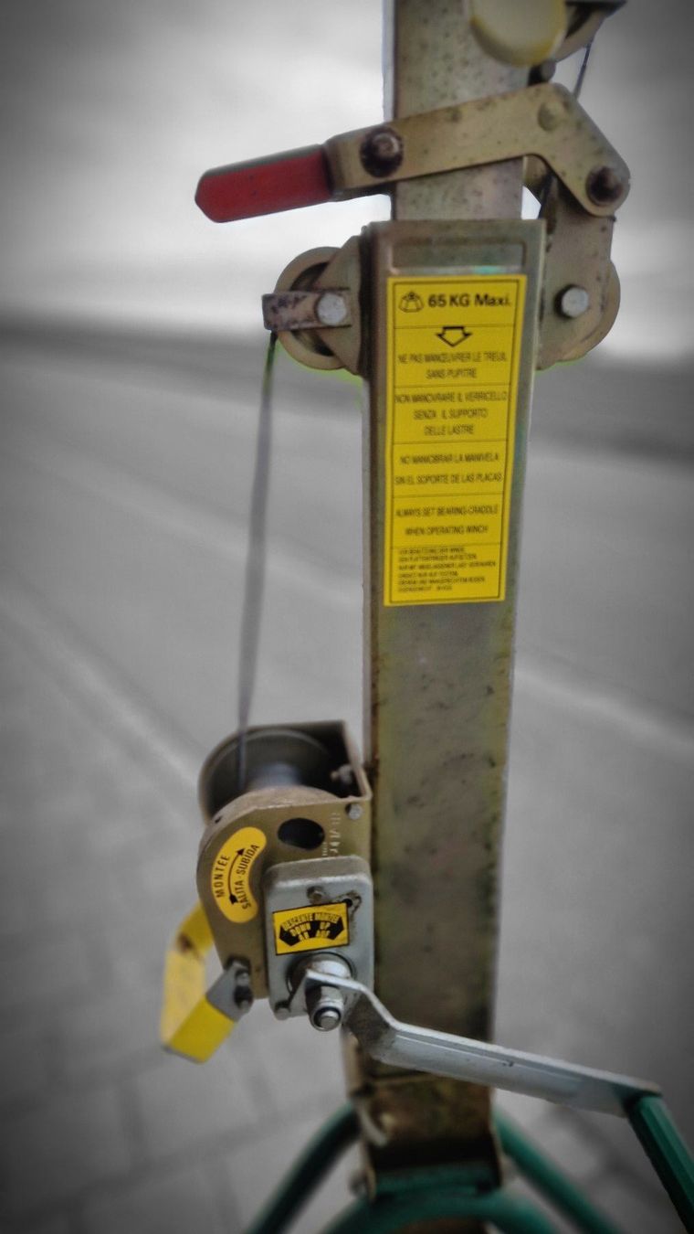 Tous les outils: Plattenheber, Plattenlift – D'occasion à Frieswil par f30 1