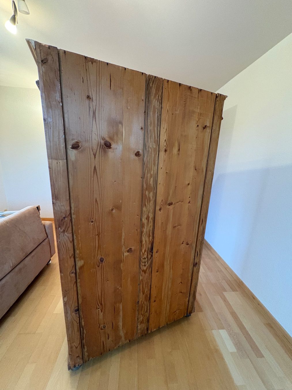 Armadi: Kleiderschrank aus Holz – Usato da Dietikon venduto da YviG 4