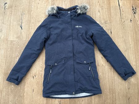Trollkids Mädchen Winterjacke blau mit Kapuze Grösse 164