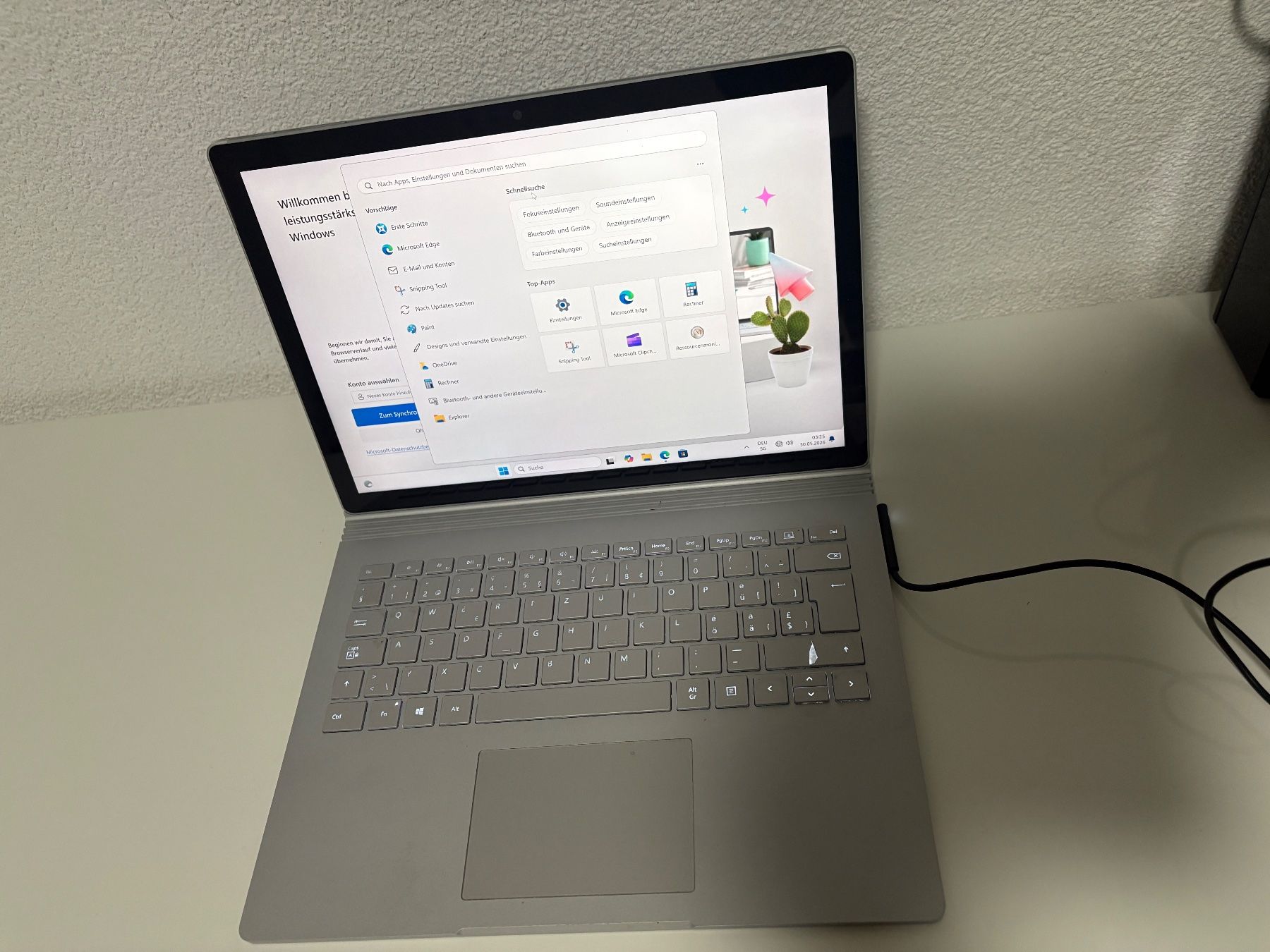 Microsoft Notebooks: Microsoft Surface Book | i5 - 7300U | 8GB | Win 11 Pro – Gebraucht aus Lausen von sen_jm7c 8