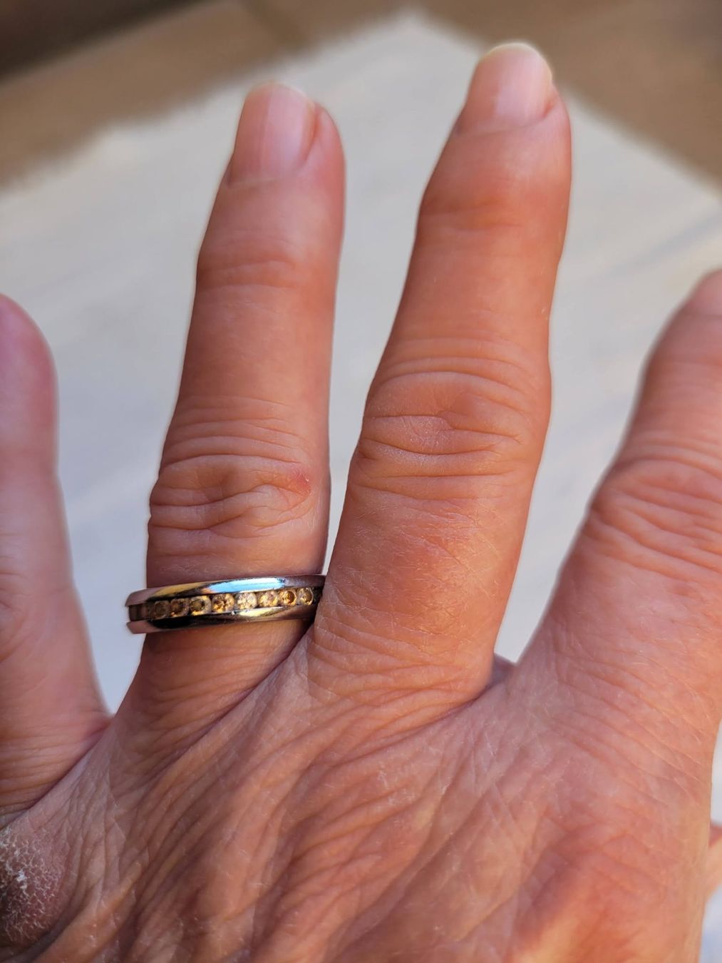 Anelli: Edelstahlring mit Kristallen – Usato da Balsthal venduto da CatSpirit_65