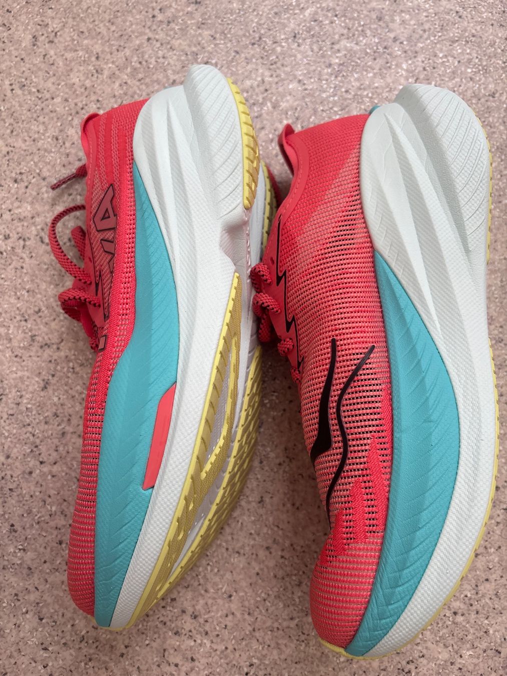 Herrenschuhe: Laufschuh: Hoka Mach X2, Gr.42.5 – Neu (gemäss Beschreibung) aus St. Gallen von h2o_r6r5 3