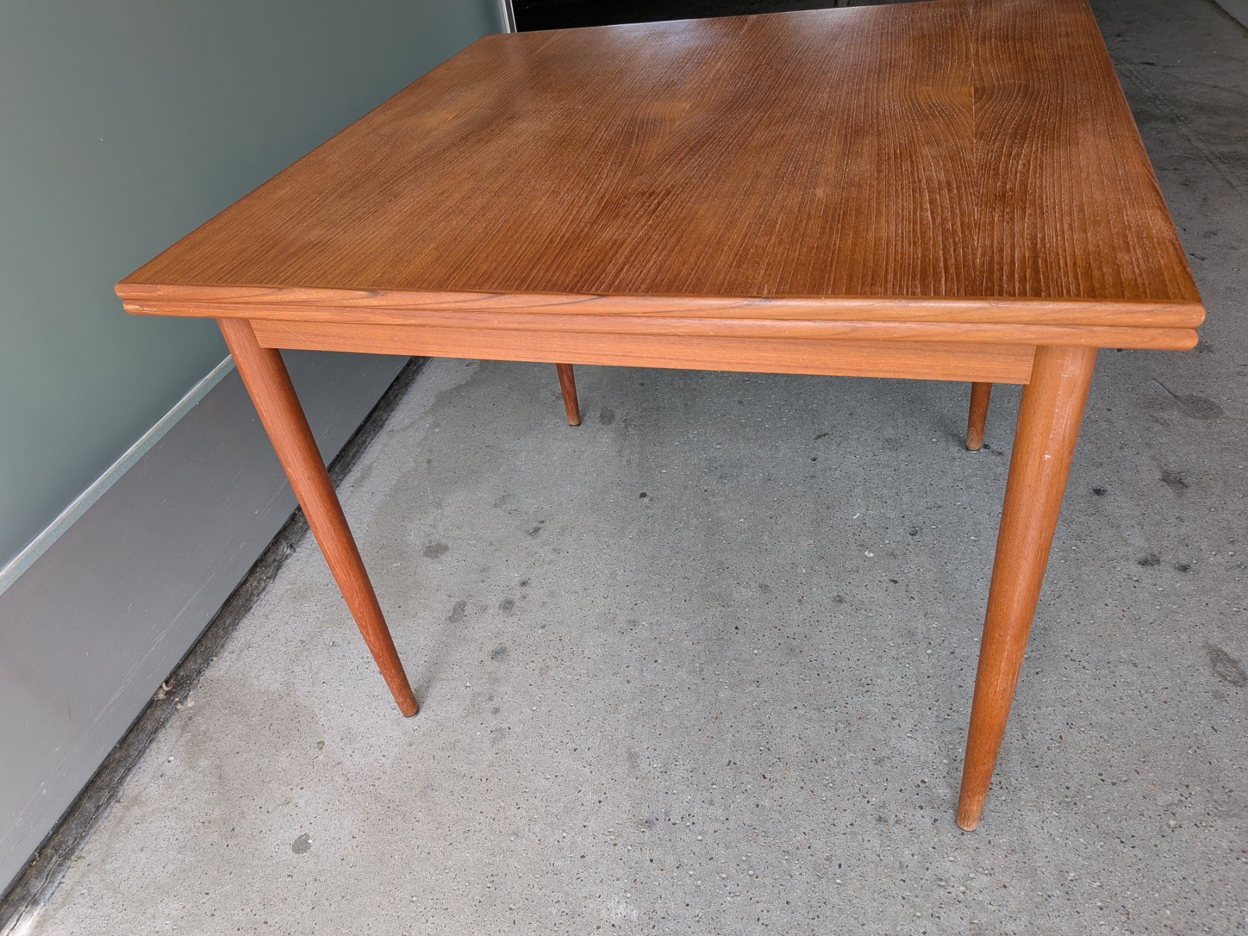 Tische: Mid Century Teakholz Tisch Esstisch – Gebraucht aus Emmen von Brockofsky 1