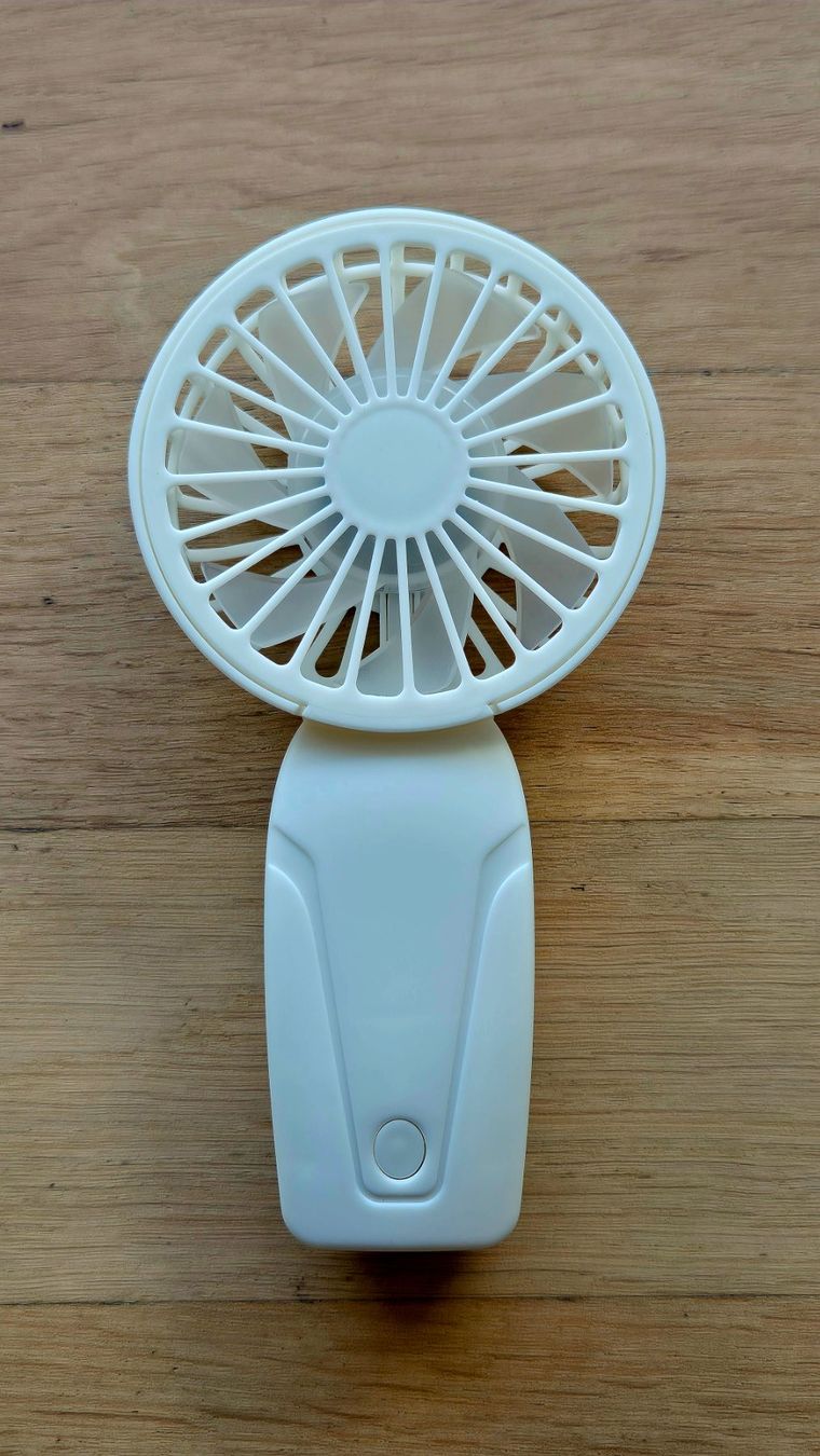 Ventilateurs: Ventilateur Rechargeable USB - Climatisation – Neuf (Voir description) à Riddes par flo_ngl8