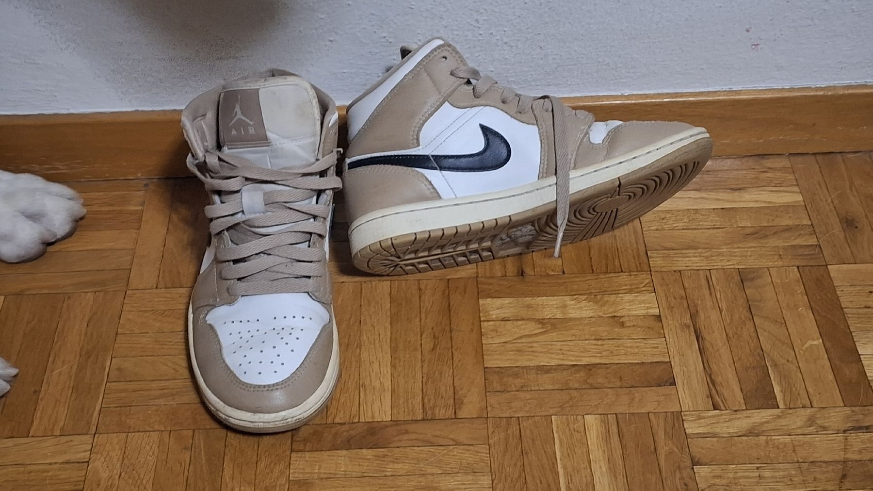 Jordan Herrenschuhe: Nike Air Jordan 1 Mid baskets taille 36.5 – Gebraucht aus Meyrin von Maribel81 5