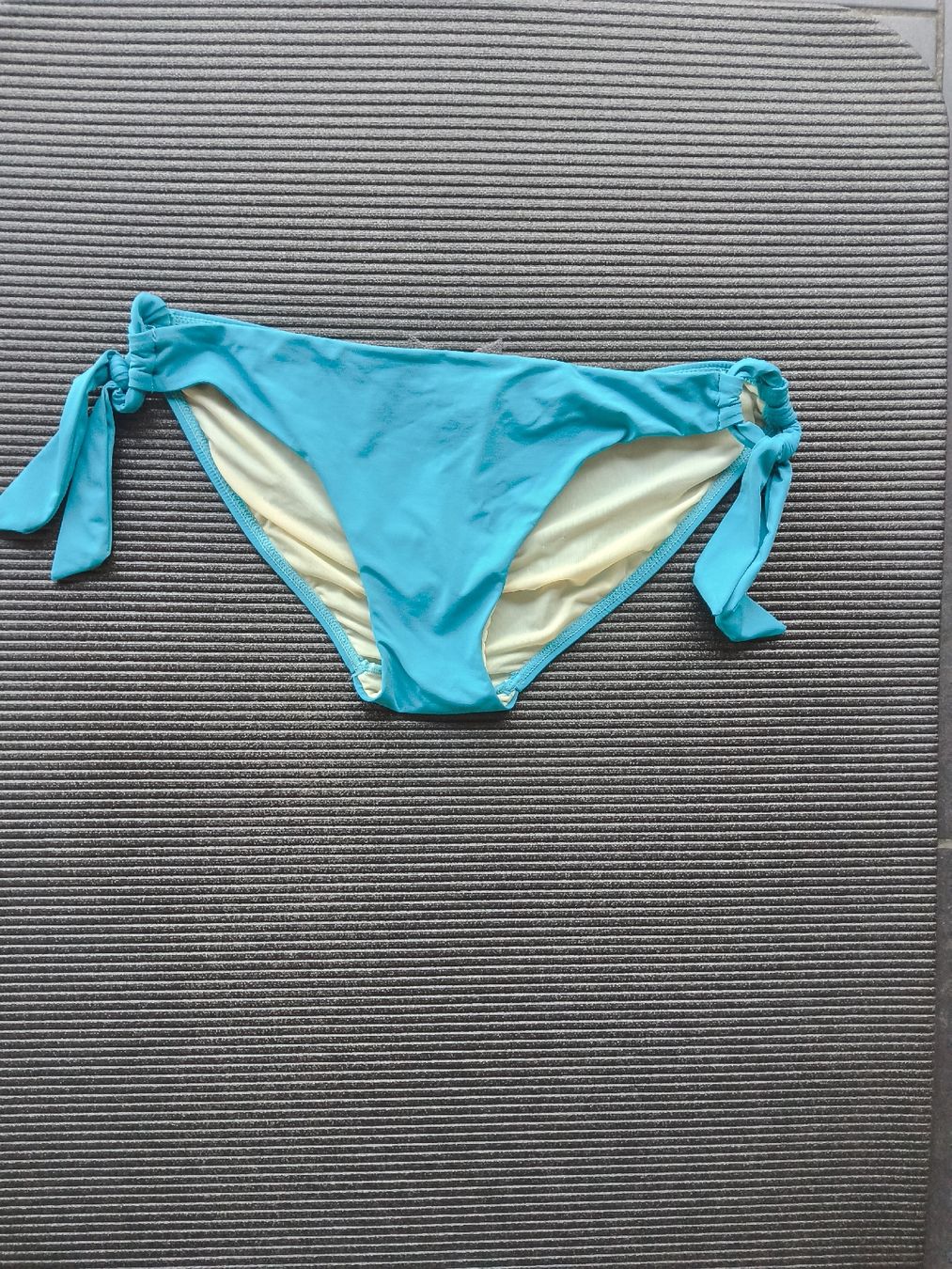 Costumi da bagno & Bikini: bas de bikini  Beach Panties taille M – Usato da Romont FR venduto da cat_j6ww 1