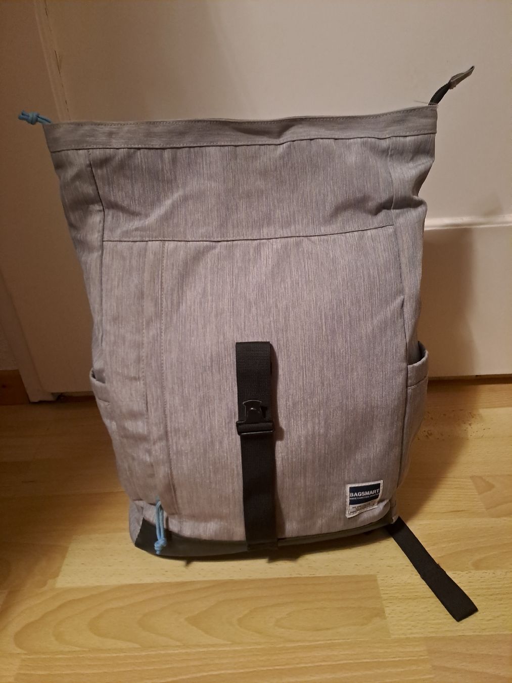 Zaini: Bagsmart Roll-Top Rucksack grau – Usato da Wädenswil venduto da FrieBro 1