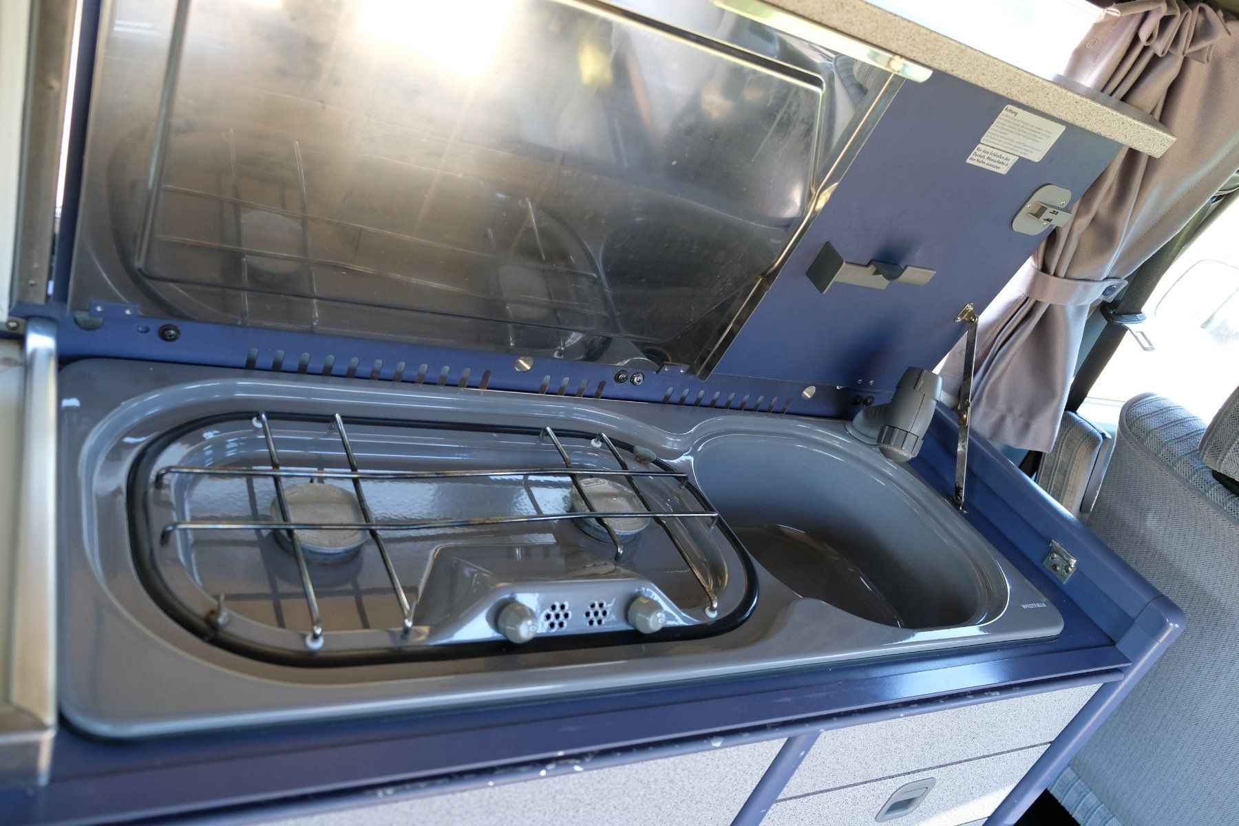 VW Veicoli da campeggio: VW T4 California Coach 2.4D / frisch ab MFK – Usato da Walde SG venduto da volvoforlife01 3