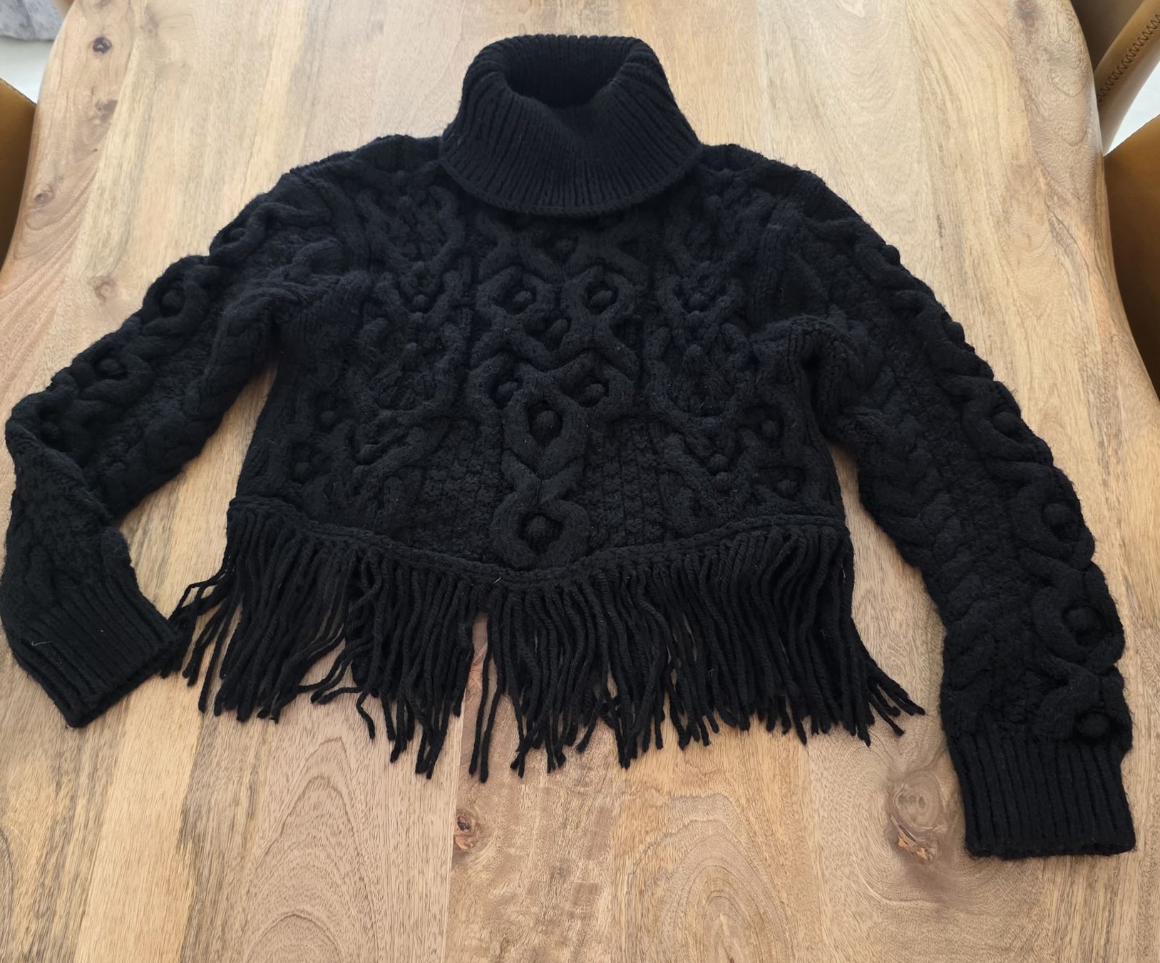 Zara Pullover & Sweatshirts: Zara Rollkragenpullover schwarz mit Fransen Grösse S – Gebraucht aus Rheinsulz von Gilea 5