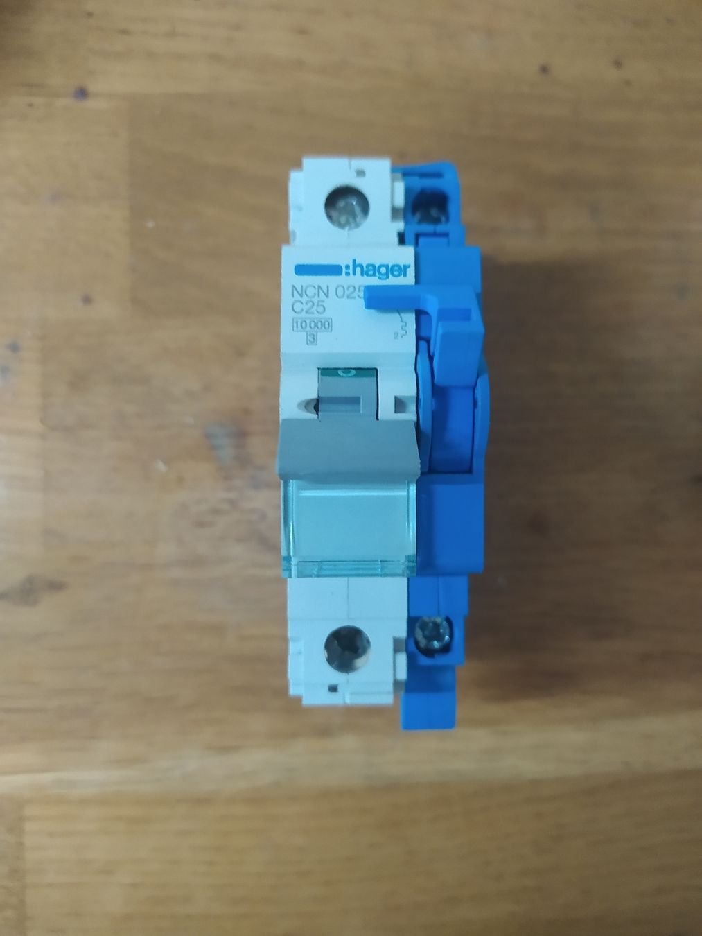 Hager Componenti elettronici: Hager Sicherungen 3 Stk. – Usato da Weiningen ZH venduto da Vitanyi 1