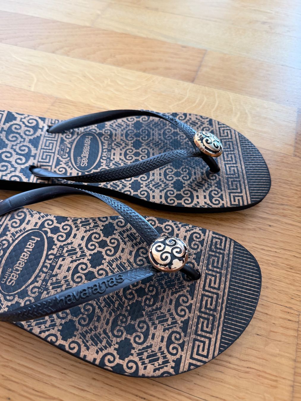 Havaianas Scarpe da donna: Havainas Flip Flops – Usato da Chur venduto da Caroline__ 1