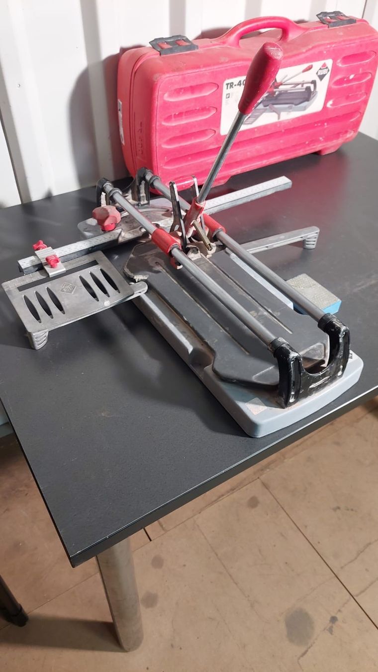 Tutti gli attrezzi: Fliesenschneider Rubi TR-400-S-636 – Usato da Recherswil venduto da paulchen09