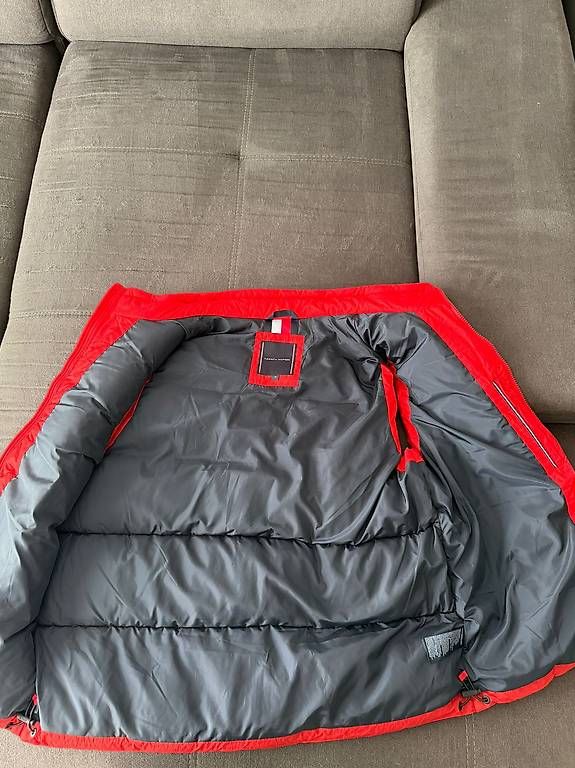 Gilet & Giacche: Tommy Hilfiger Weste - Top Zustand - Original – Usato da Au SG venduto da tem_r296 2