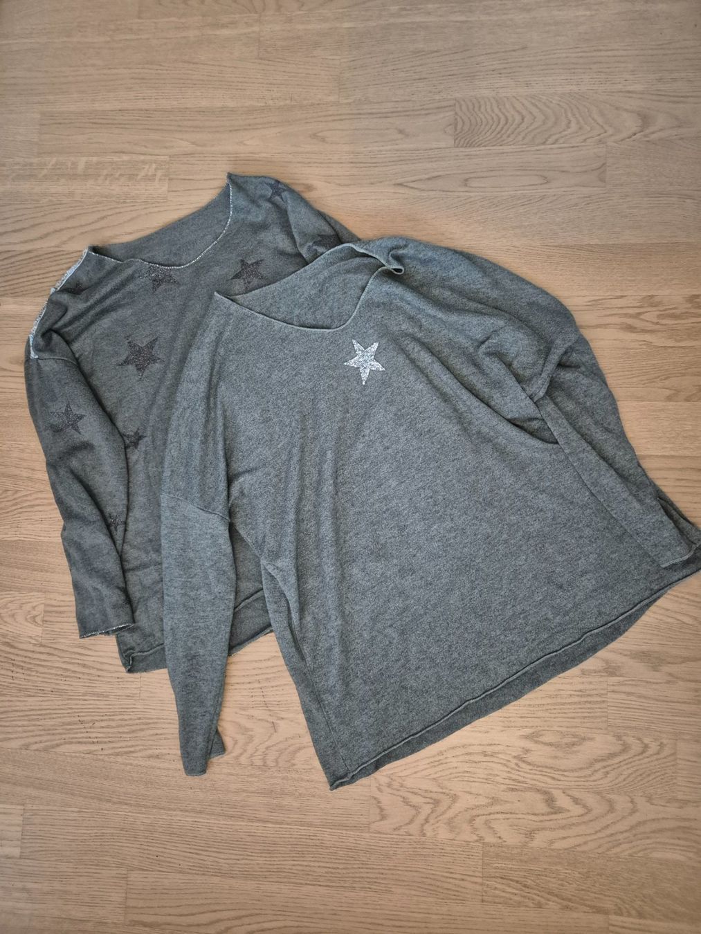 Pullover & Sweatshirts: 4 Pullover Damen mit Sternen Grösse 40/42 – Gebraucht aus Stäfa von Arjen2011