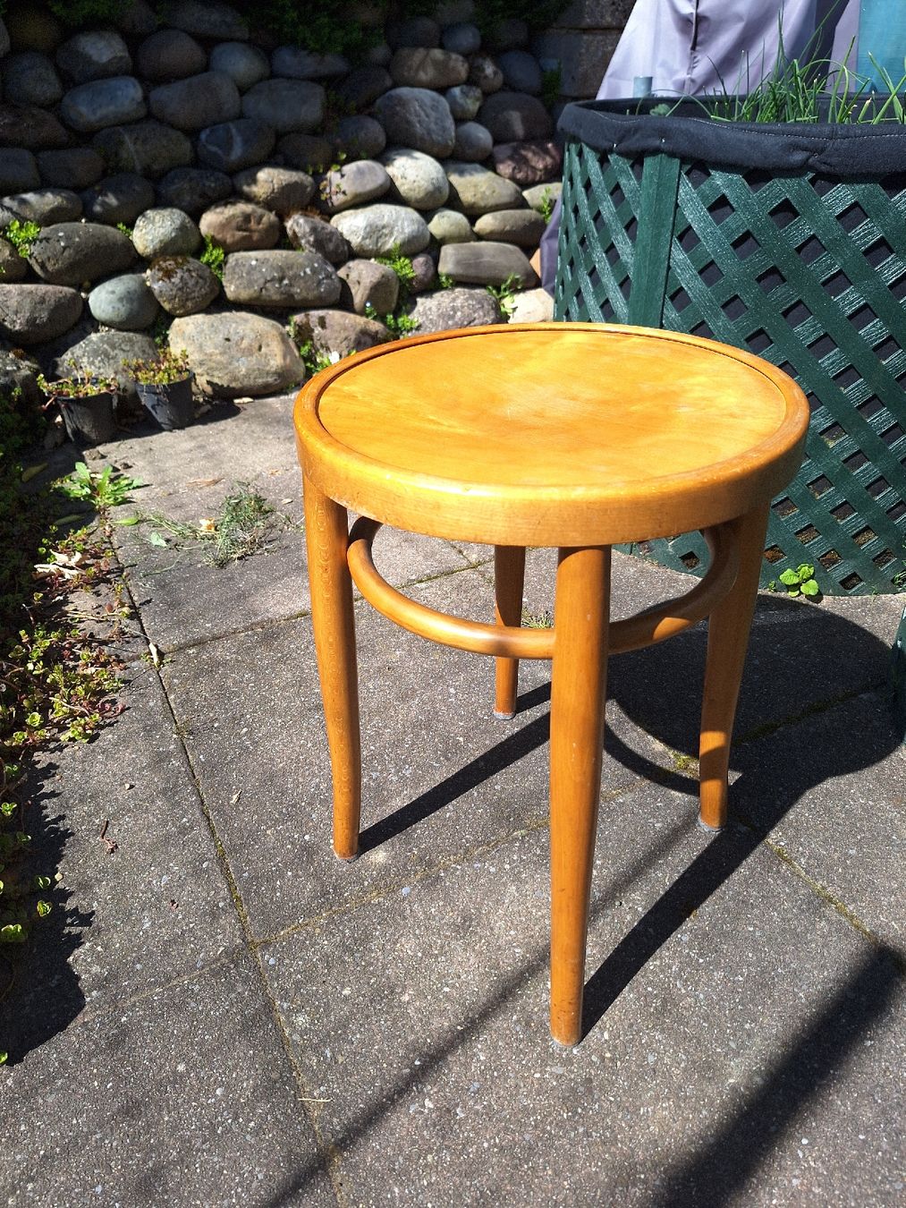Horgen Glarus Sgabelli: Vintage Horgen-Glarus klassischer Bugholz-Hocker – Usato da Watt venduto da cla_fm7h