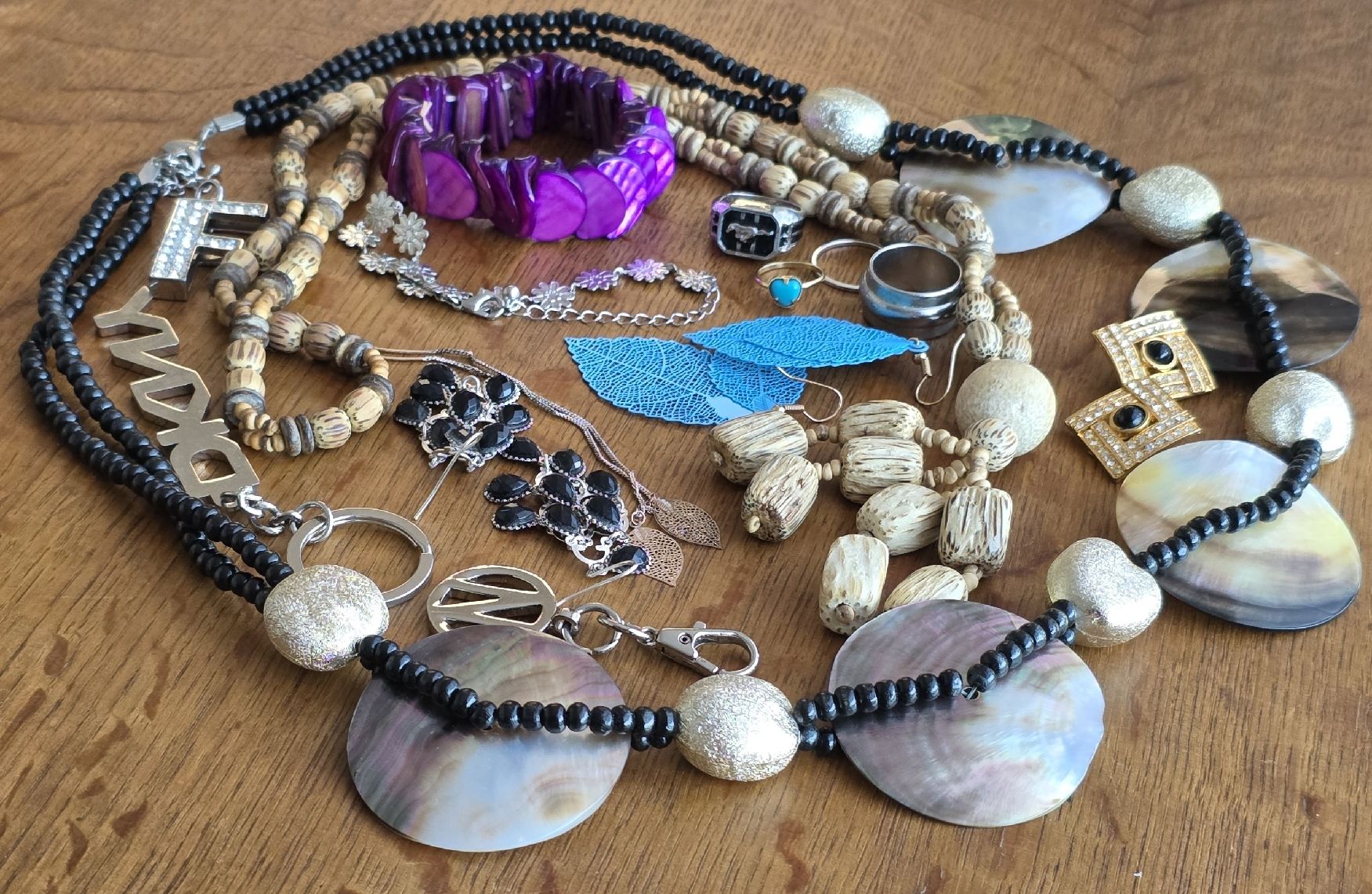Sonstiger Schmuck: Diverse Schmuck-Sammlung: Ringe, Ketten, Ohrringe u.v.m. – Gebraucht aus Rheinsulz von Gilea 2
